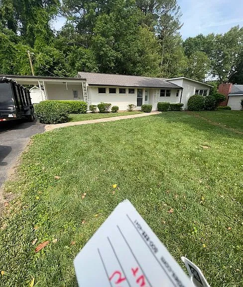 920 Brown St — Photo 1