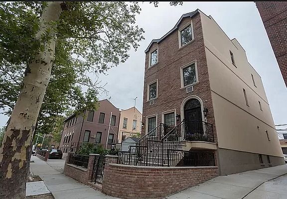 zillow apartments for sale astoria ny