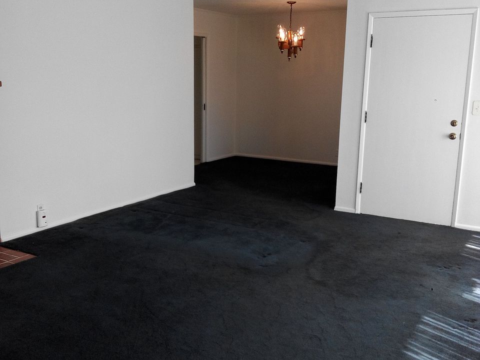 1st image of 529 N Cerritos Ave