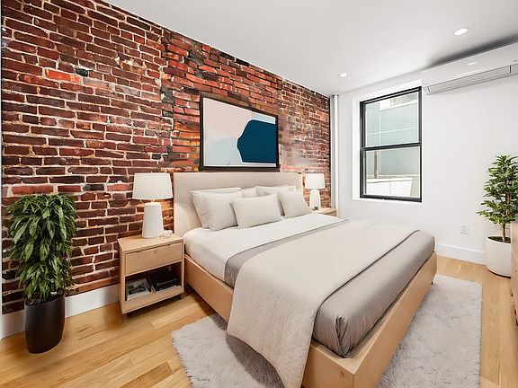 2nd image of 113 Stanton St #4A