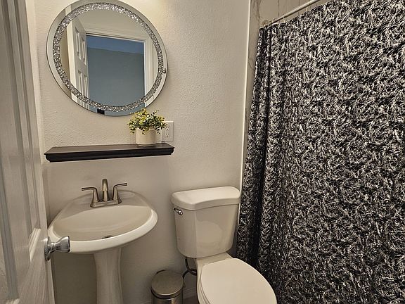 4th image of 3273 Tequila Way