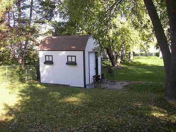 2nd image of 7904 Himebaugh Ave