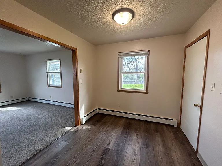 352 2nd Ave SW — Photo 8