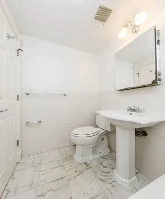 Rented by Voro New York | media 7