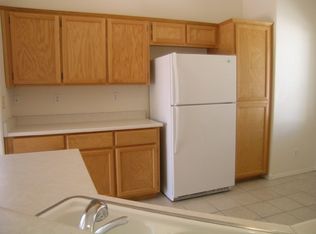 350 Evan Picone Dr, Henderson, NV 89014