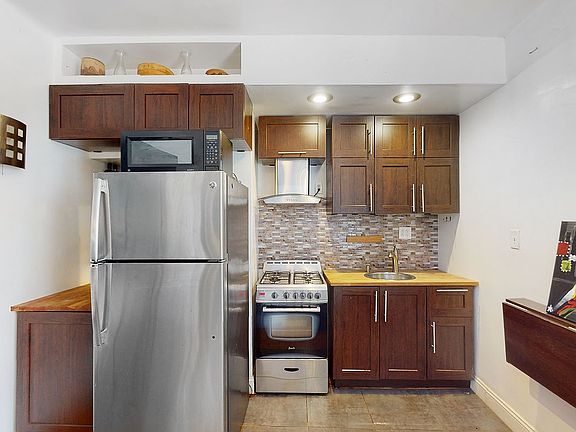 4th image of 128 W 138th St #3F