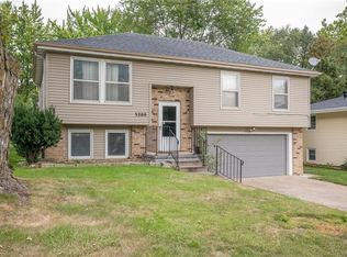 5209 Aurora Ave, Des Moines, IA 50310