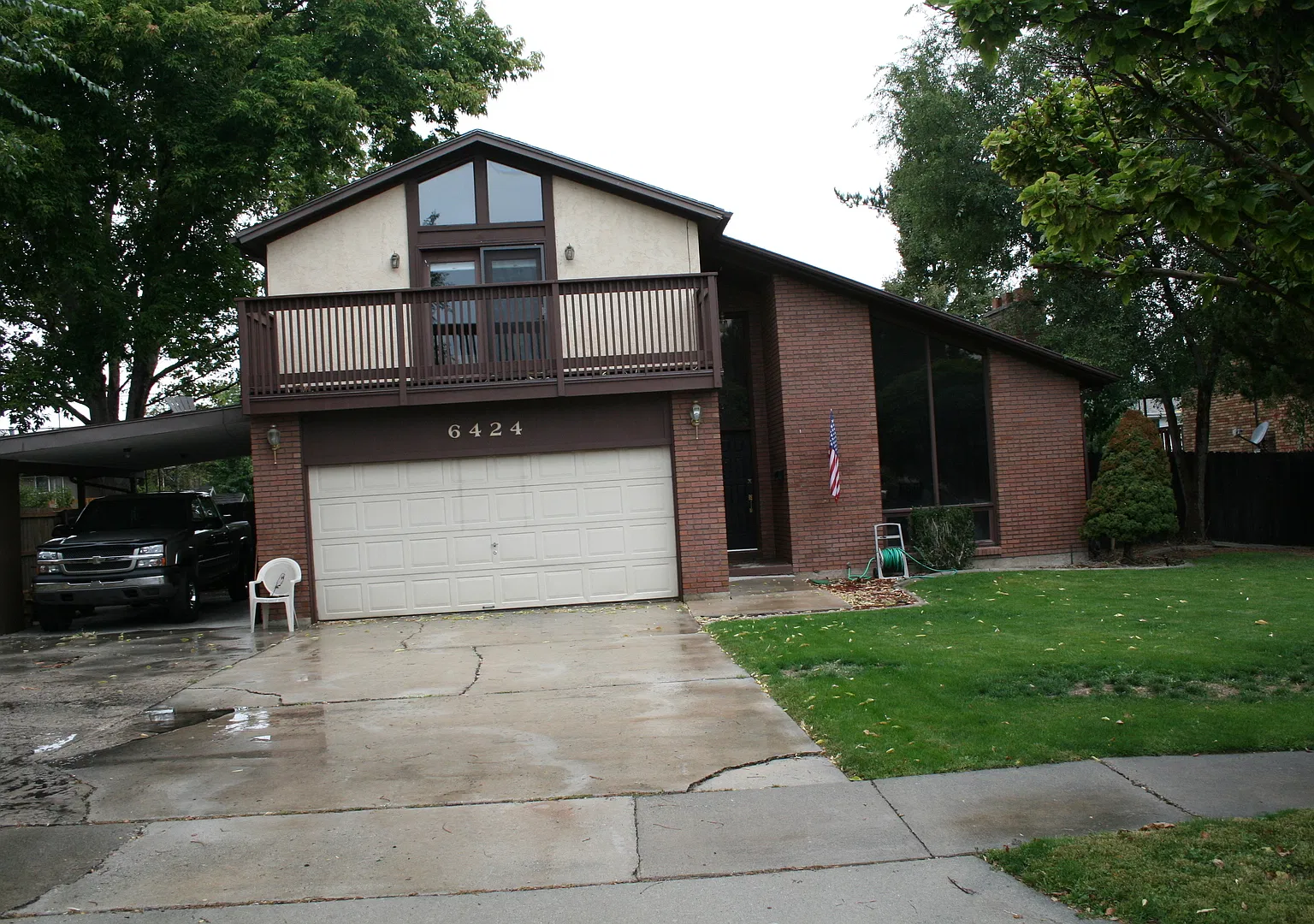 Murray 3-Bedroom Home Available October — Photo 1