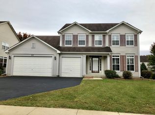 813 Columbus Dr, Oswego, IL 60543