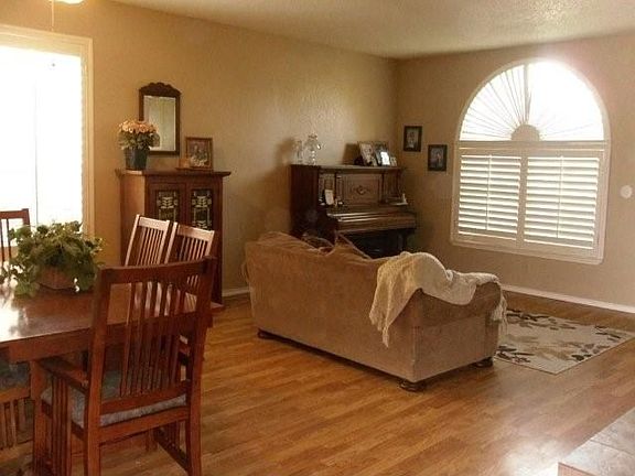 3rd image of 2313 Stoney Brook Ln