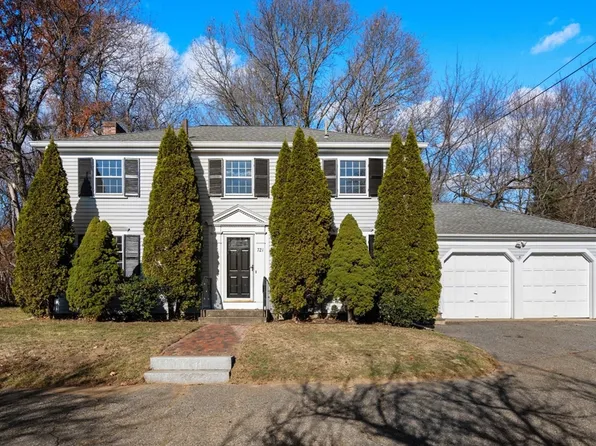 721 Worcester St, Wellesley, MA 02481