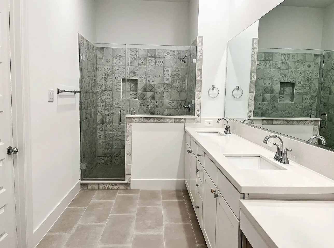 3 bed, 3.5 bath, 2024 sqft, $3,300 — Photo 4
