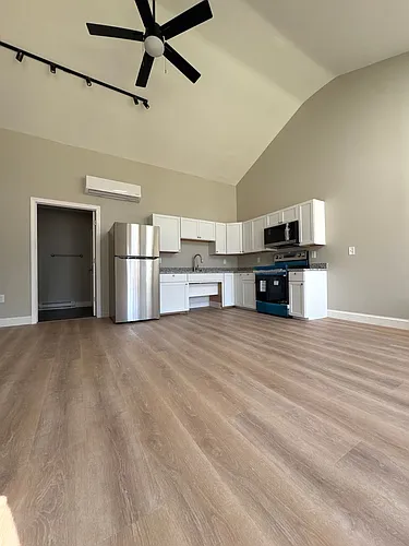 Floor plan 102