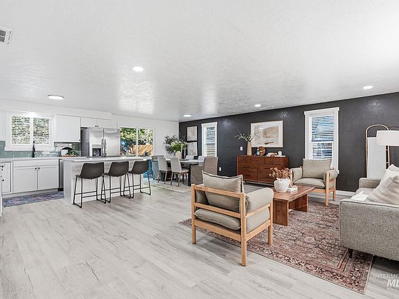 5th image of 5560 S Cortez Pl