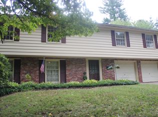1404 Dobyns Dr, Kingsport, TN 37664