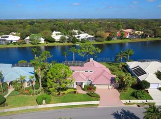 8659 Woodbriar Dr, Sarasota, FL 34238