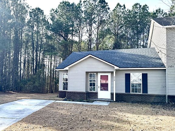 2nd image of 219 Mesa Ln