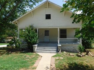 923 N Chestnut St, Harrison, AR 72601