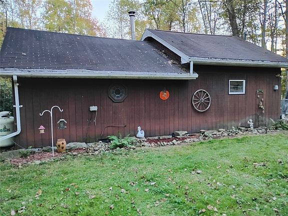 5th image of 950 Springfield Rd