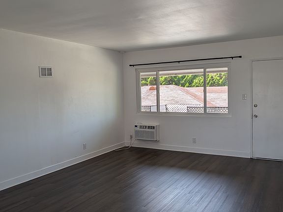 3rd image of 315 S Pine St APT E