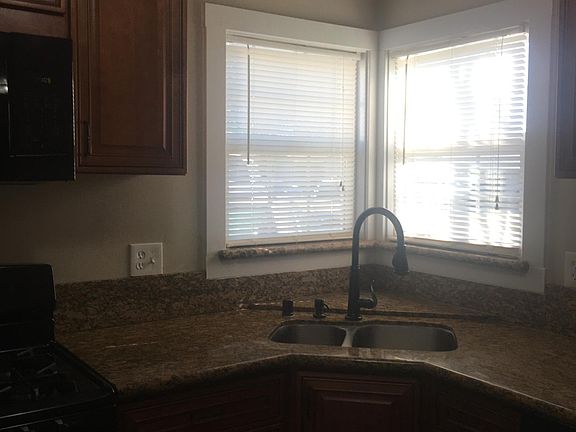 3rd image of 7649 Roberts Dr