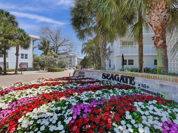 2000 S FEDERAL Highway #307, Boynton Beach, FL 33435