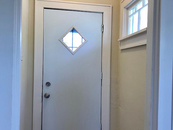 Front entryway