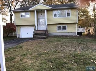 9 Della Ave, Pompton Plains, NJ 07444