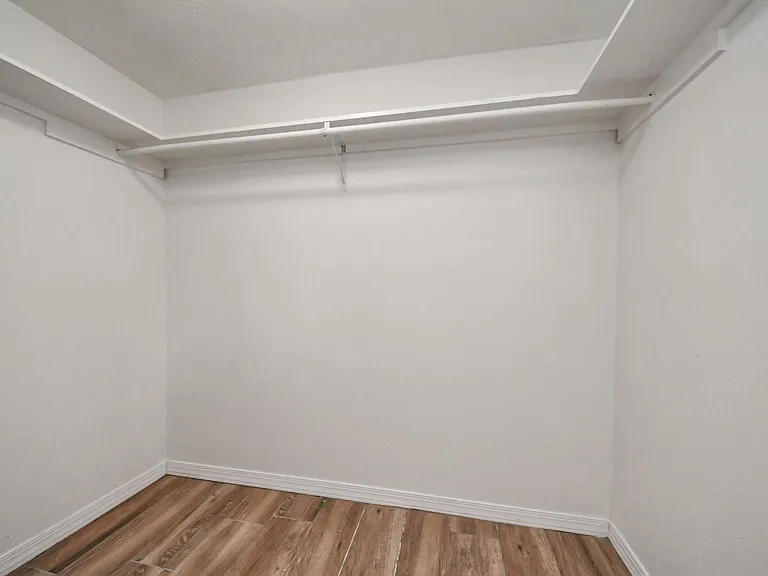 5954 Beaudry Dr — Photo 30