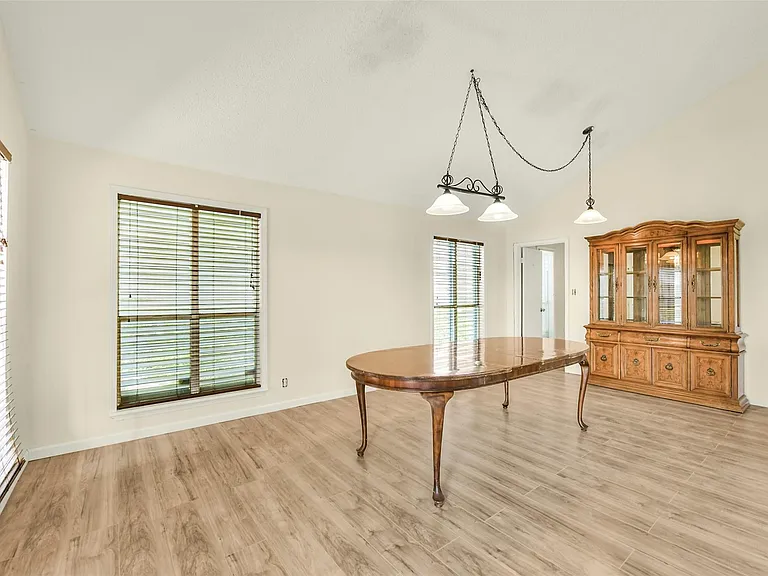 1073 Redfish St — Photo 13