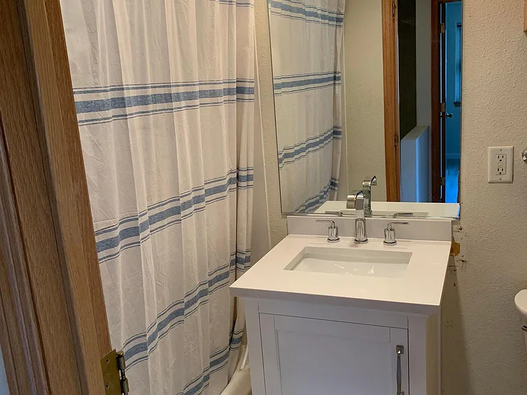 39 W 25th Ave — Photo 16