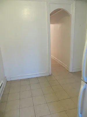 Rented by David W Realty Inc | media 2