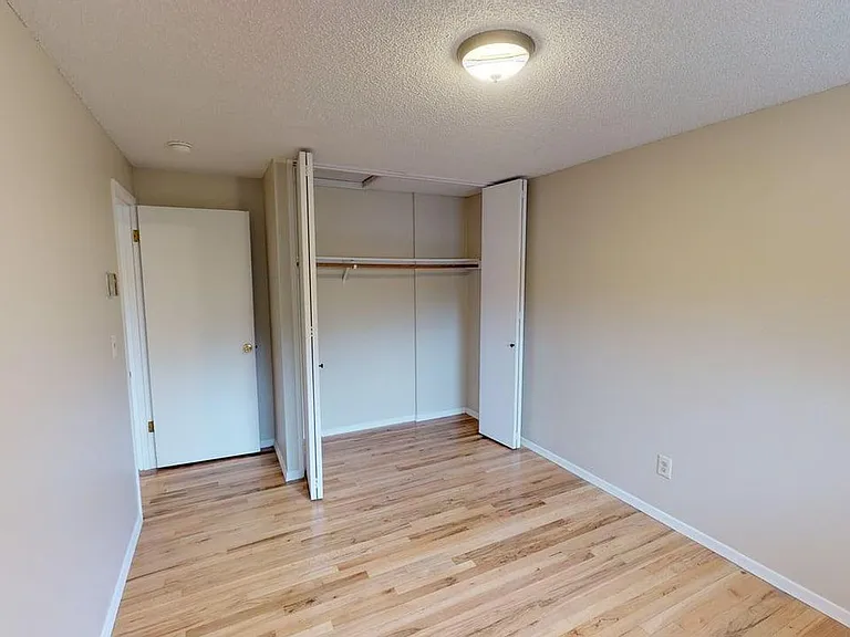 3535 N Borthwick Ave — Photo 16