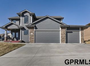 4800 Oneida Cir, Council Bluffs, IA 51503