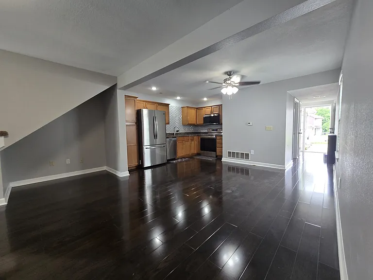 13621 Oak Valley Dr — Photo 5