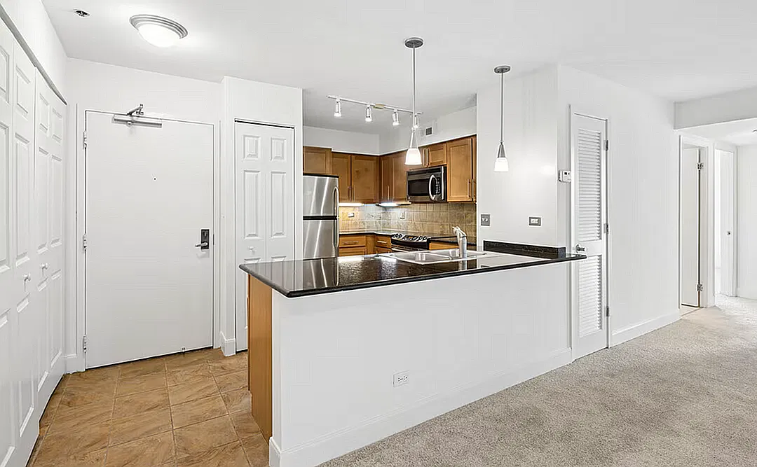 Lake+House Apartments — Photo 4