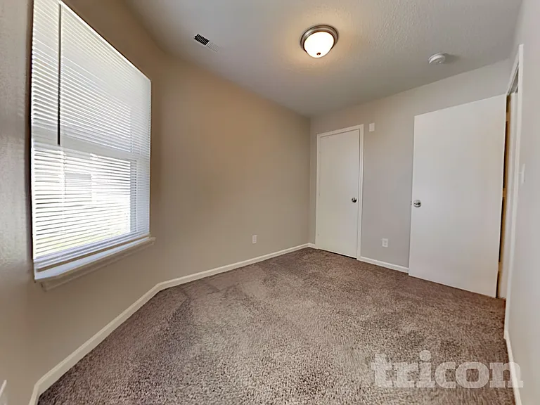5314 Cliff Ridge Dr — Photo 10