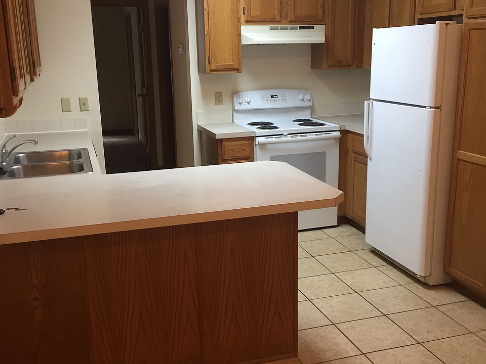 2nd image of 541 Eldridge St #A