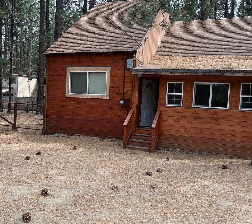1st image of 2650 Armstrong Ave