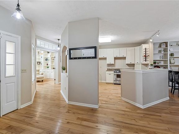 4th image of 1131 Alicia Ct