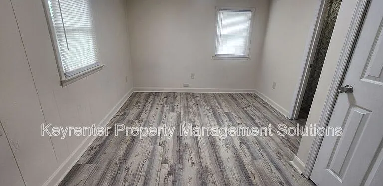 825 Highland Ave — Photo 21