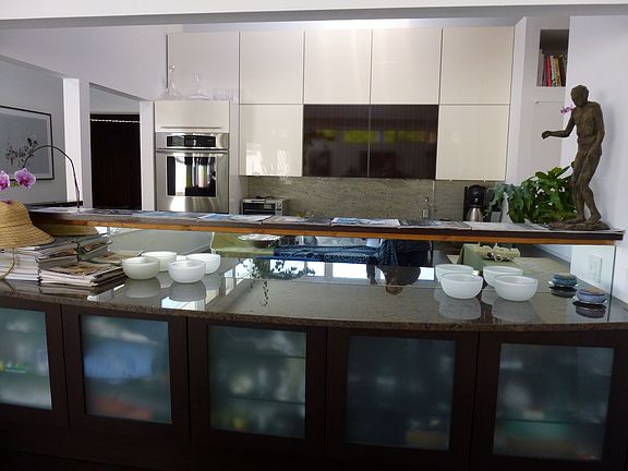 4th image of 306 Newlight Ln