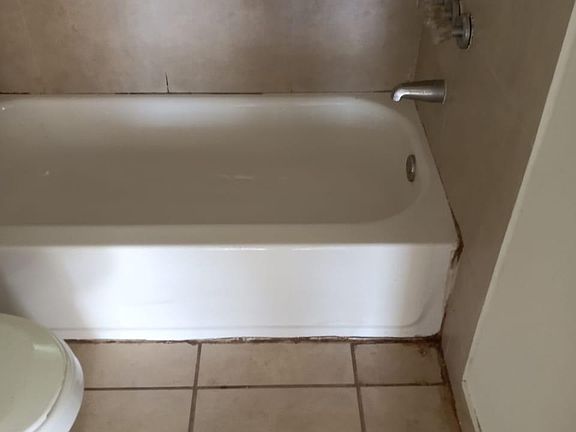 5th image of 1204 16th Ave N APT 3