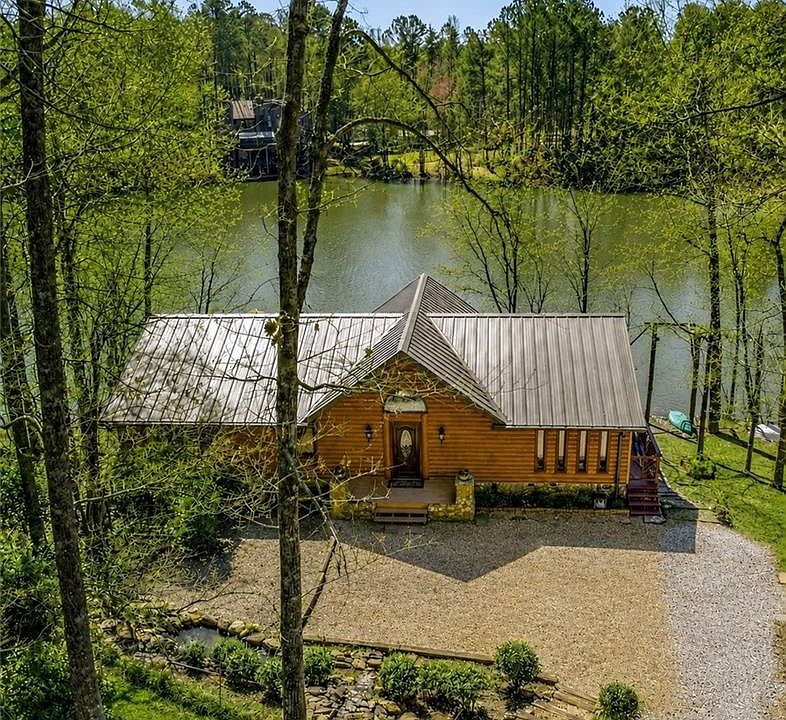 1st image of 555 Rainbow Lake Dr