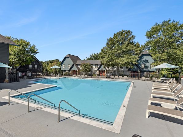1000 Amberwood Cir #3305