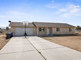 15902 Wanaque Rd, Apple Valley, CA 92307