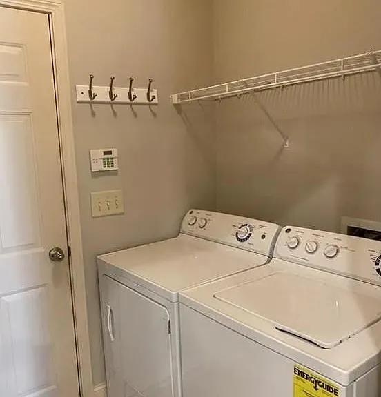1030 Delo Ln — Photo 28
