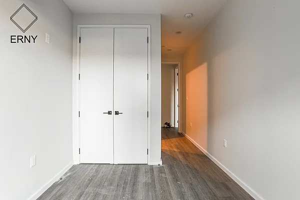 Rented by ERNY LLC | media 10