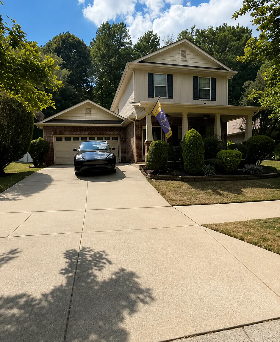 4 bed, 3.5 bath, 2346 sqft, $2,995 — Photo 1