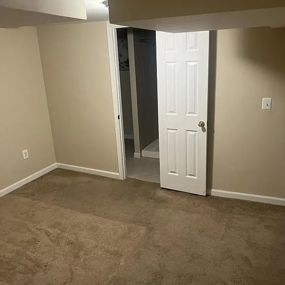 3010 Saint Clair Dr — Photo 3